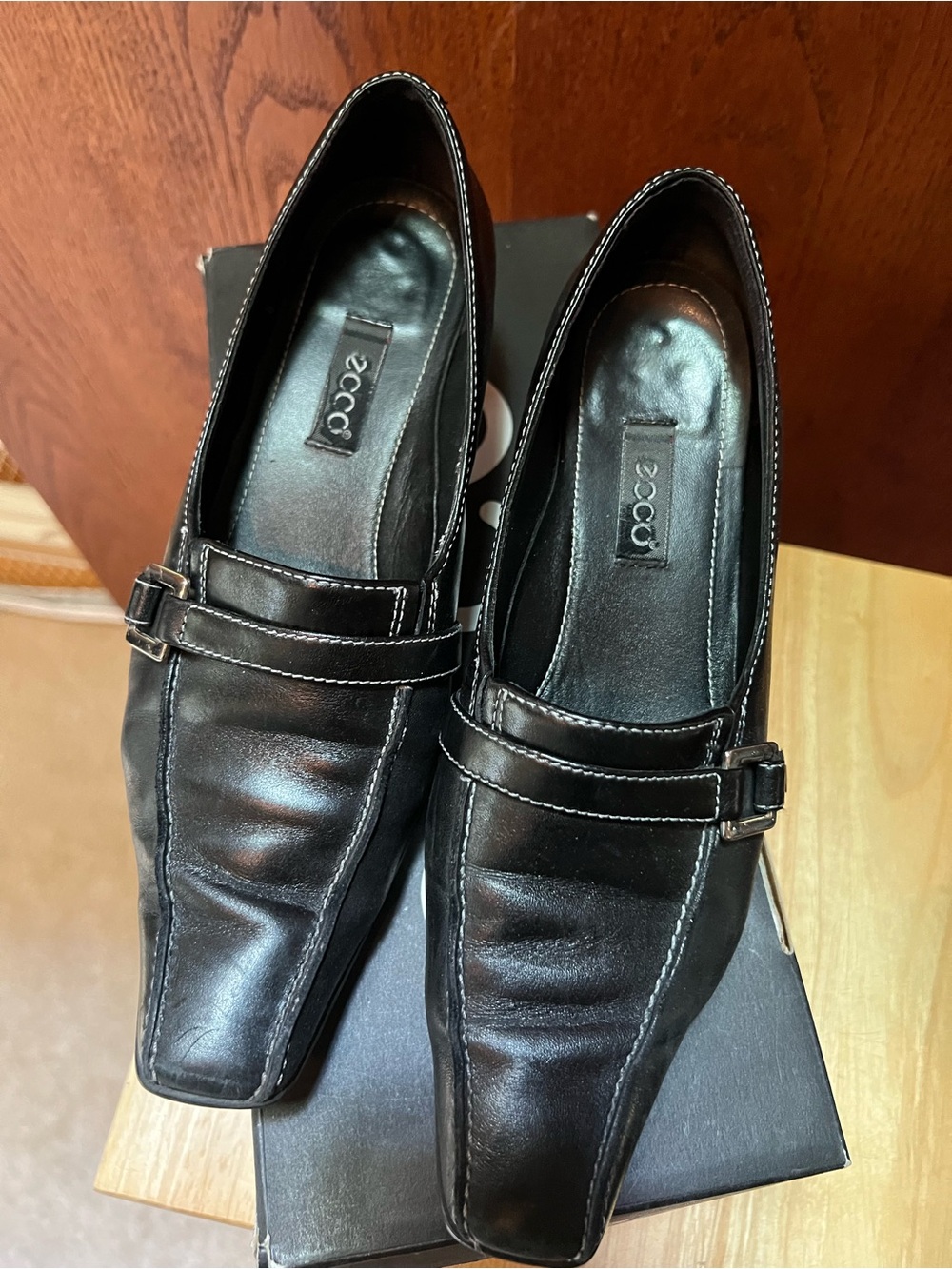 Ecco Women’s Black Leather Slip-On Loafers with Silver Buckle